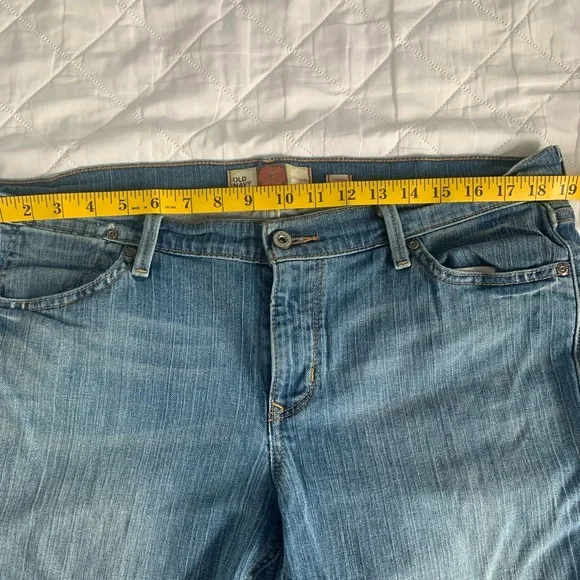 Old Navy Light Blue Straight Leg Women's Jeans - Picture 6 of 8